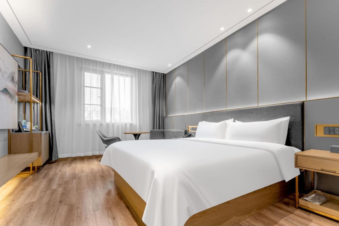 Hotel Weiting Caoan Road Branch